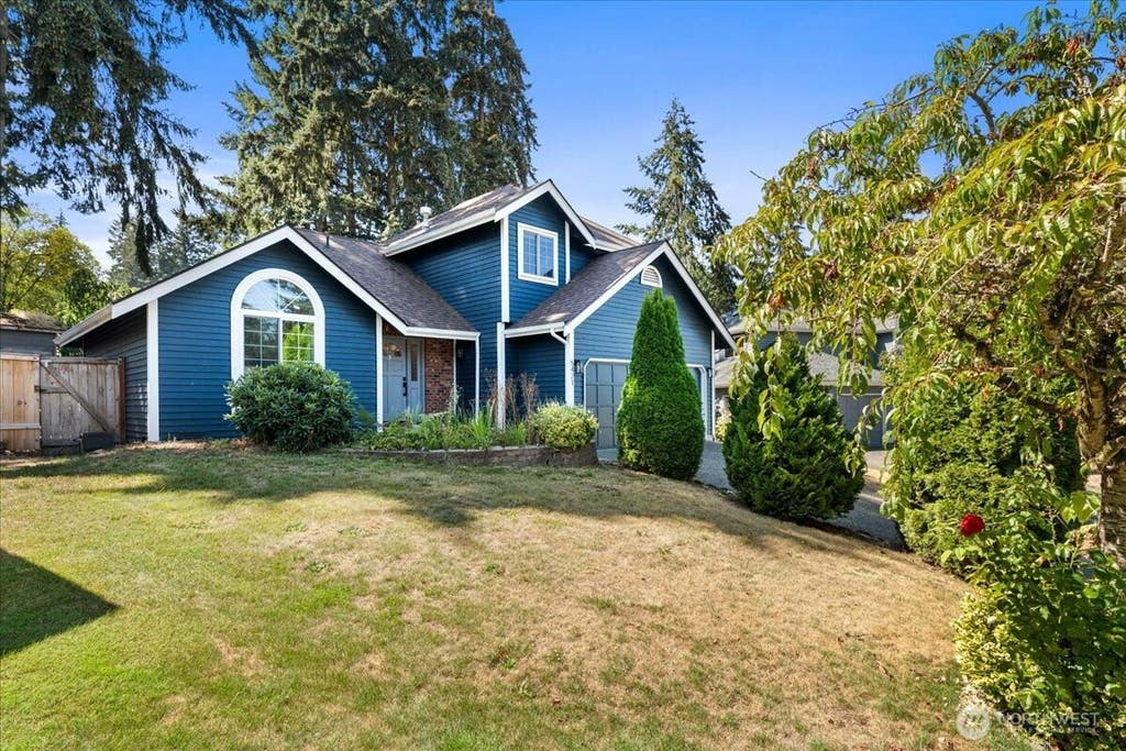 Photo of 5421 James Place SE, Auburn, WA 98092 (MLS # 2575081)