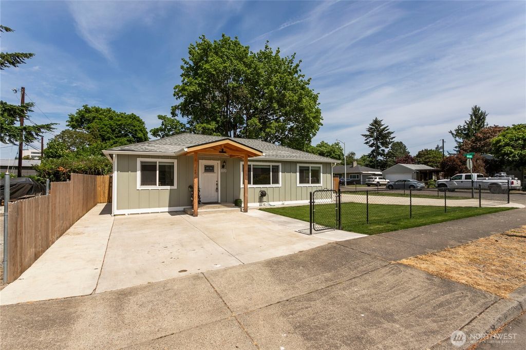 Photo of 8910 SE Northgate Avenue, Vancouver, WA 98664 (MLS # 2513419)