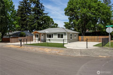 Photo of 8910 SE Northgate Avenue, Vancouver, WA 98664 (MLS # 2513419)