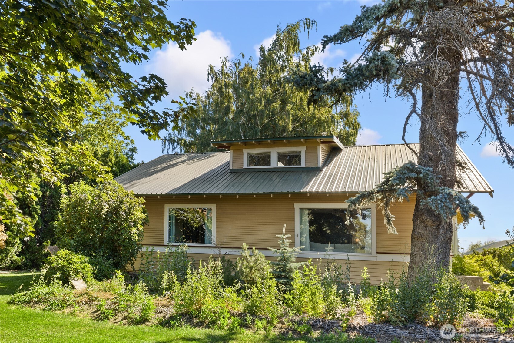 2520 No 6 Road