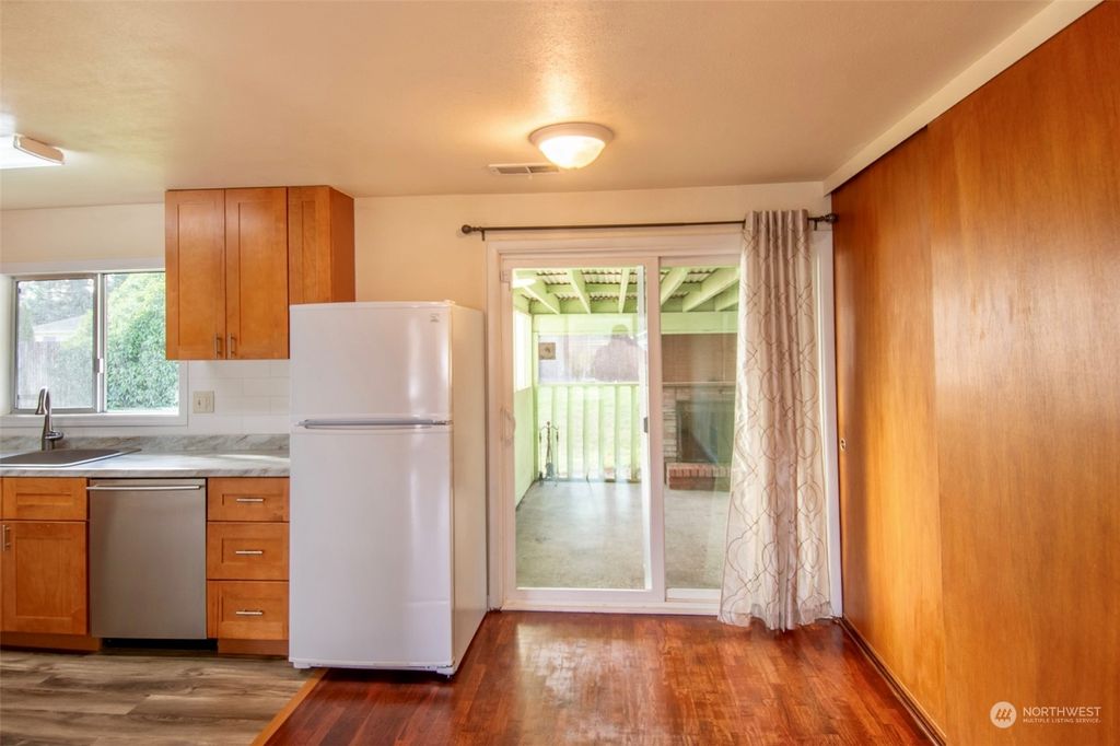 Photo of 17039 123rd Avenue SE, Renton, WA 98058 (MLS # 2193172)