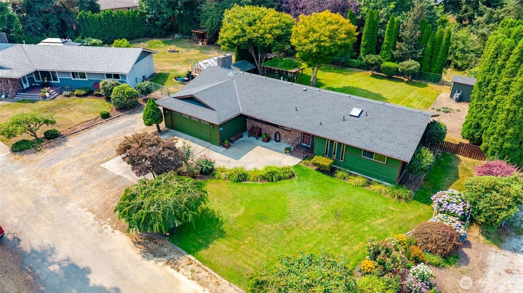 Photo of 18182 W Chinook Drive, Burlington, WA 98233 (MLS # 2567852)