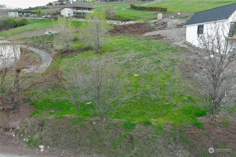 70 Grandview Lane