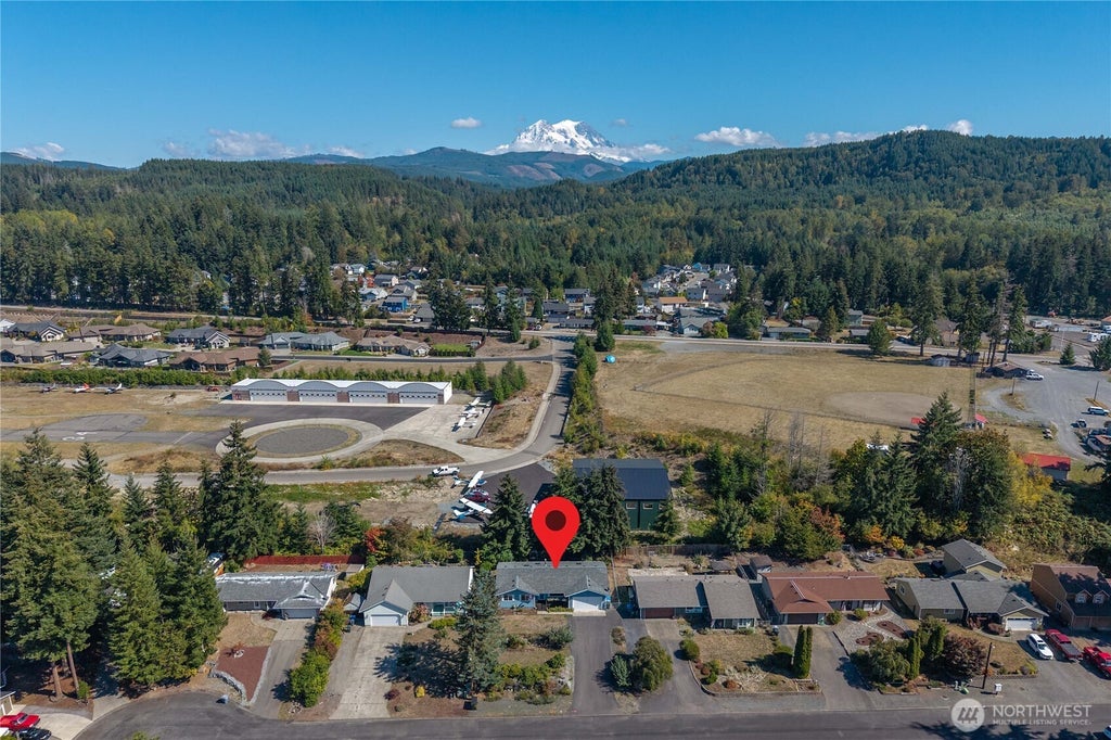 Photo of 115 Eagle Glen Court, Eatonville, WA 98328 (MLS # 2584350)