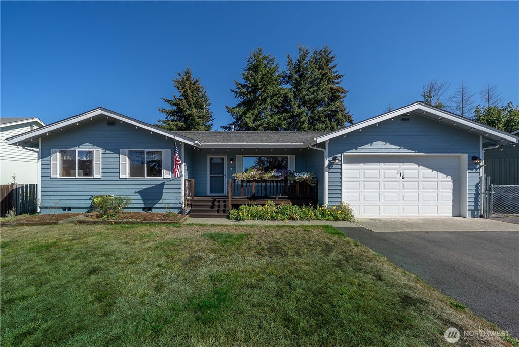 Photo of 115 Eagle Glen Court, Eatonville, WA 98328 (MLS # 2584350)