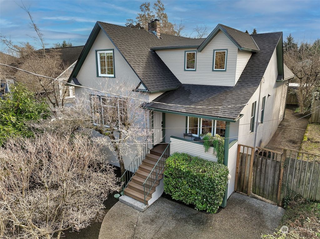 Photo of 2107 NE Ravenna Boulevard, Seattle, WA 98105 (MLS # 2201287)