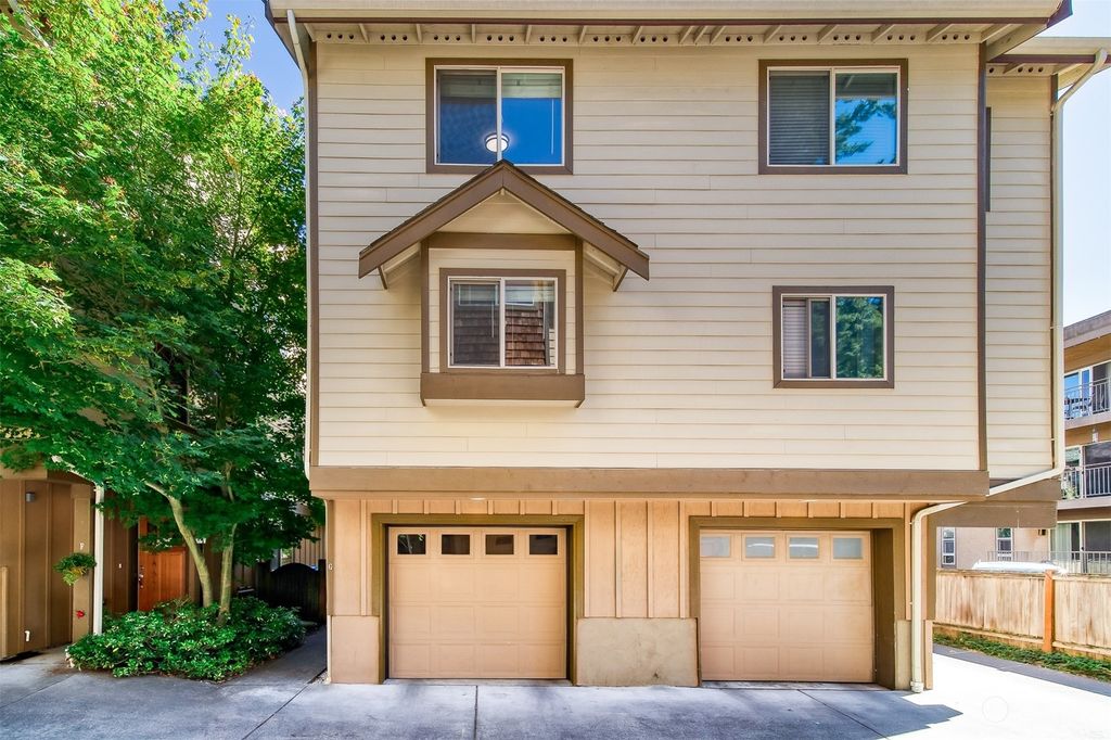 Photo of 13435 Greenwood Avenue N #G, Seattle, WA 98133 (MLS # 2058726)