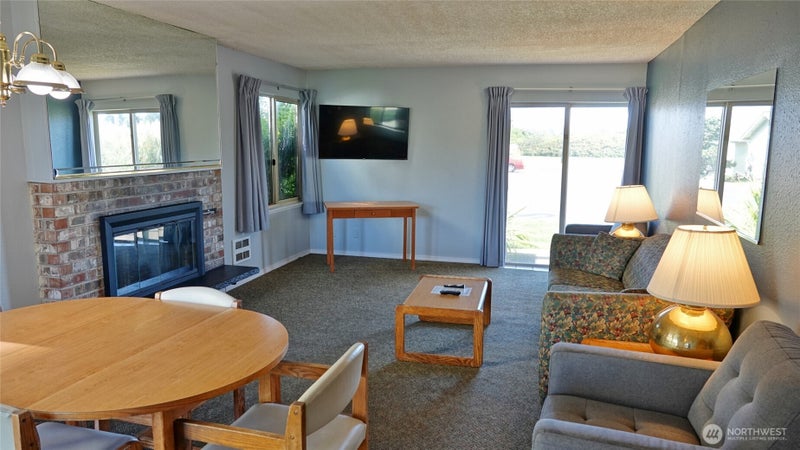 615 Ocean Shores Boulevard NW 124