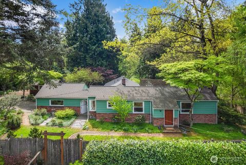 Photo of 4423 NE 178th Street, Lake Forest Park, WA 98155 (MLS # 2517019)