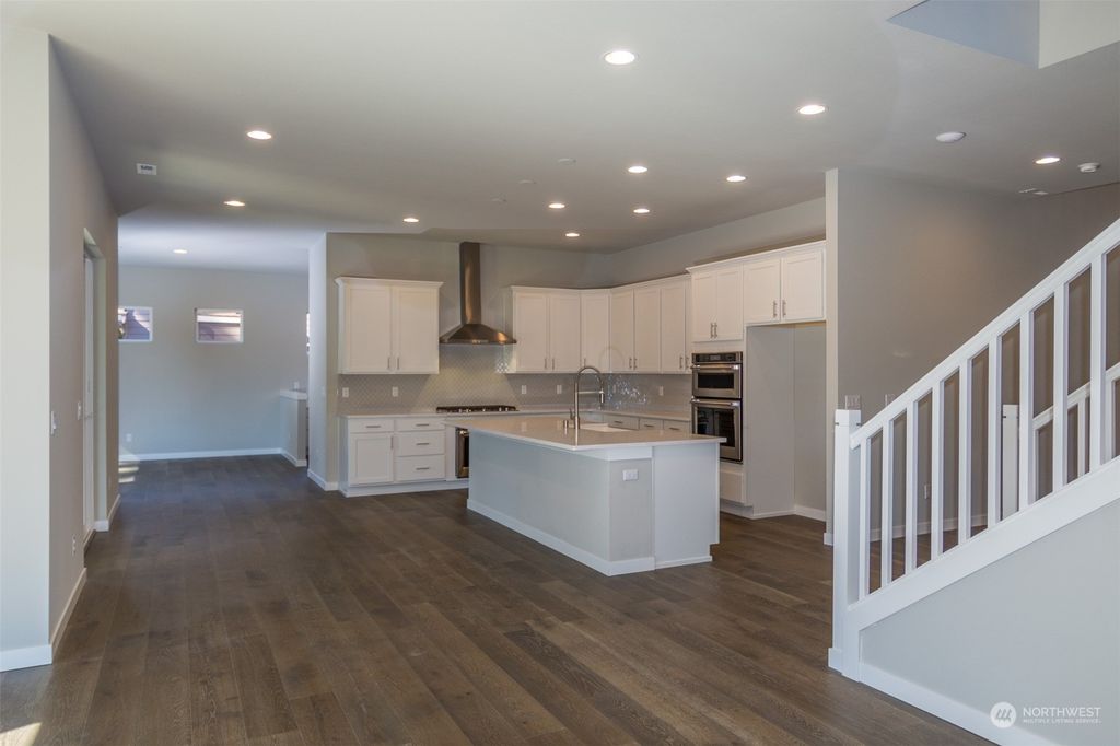 Photo of 3903 NE 27th Place #21, Renton, WA 98059 (MLS # 2010592)