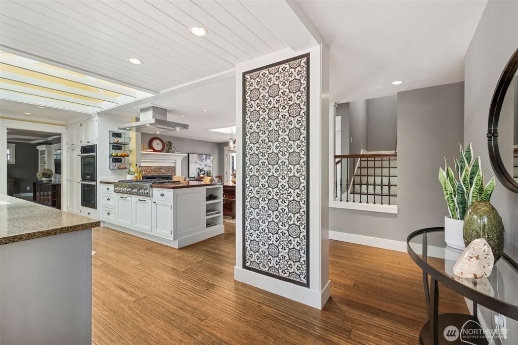 Photo of 26213 SE 158 Street, Issaquah, WA 98027 (MLS # 2350169)