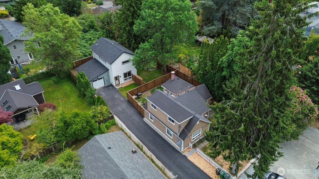 Photo of 10342 39th Avenue NE, Seattle, WA 98125 (MLS # 2399014)