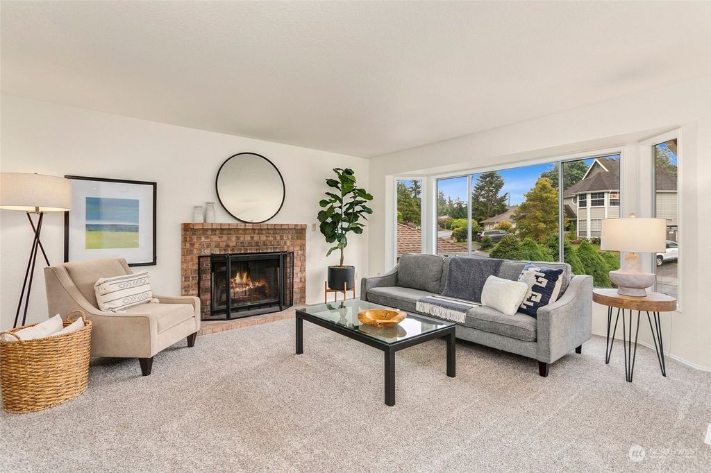 Photo of 5705 112th Place SW, Mukilteo, WA 98275 (MLS # 2125774)