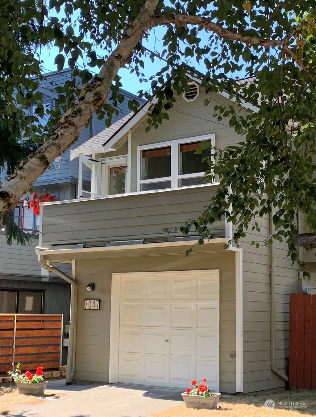Photo of 7047 12th Avenue NW, Seattle, WA 98117 (MLS # 2004894)