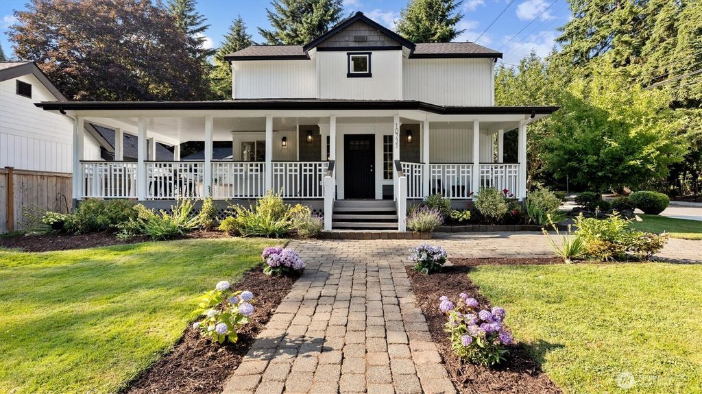 Photo of 10731 NE 108th Street, Kirkland, WA 98033 (MLS # 2393716)