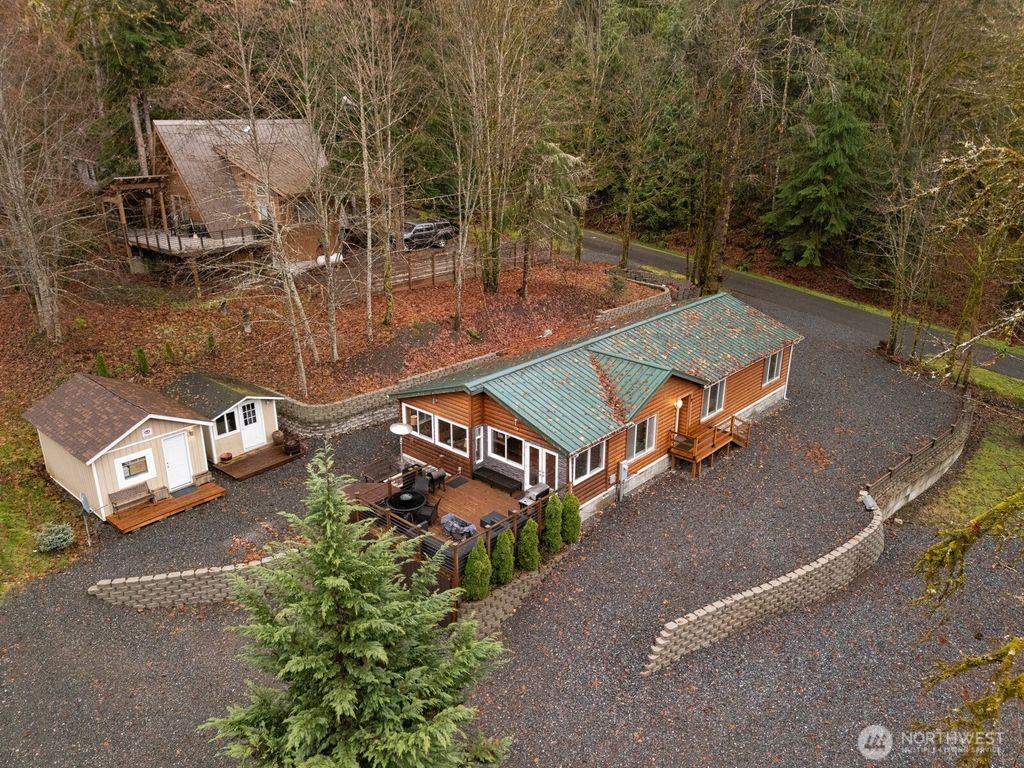 Photo of 11027 Shuksan Rim Drive, Deming, WA 98244 (MLS # 2459818)