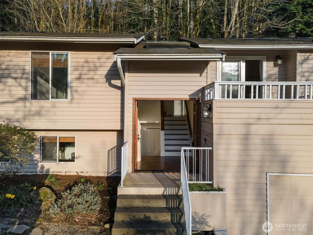 Photo of 5060 Highland Drive, Bellevue, WA 98006 (MLS # 2349363)