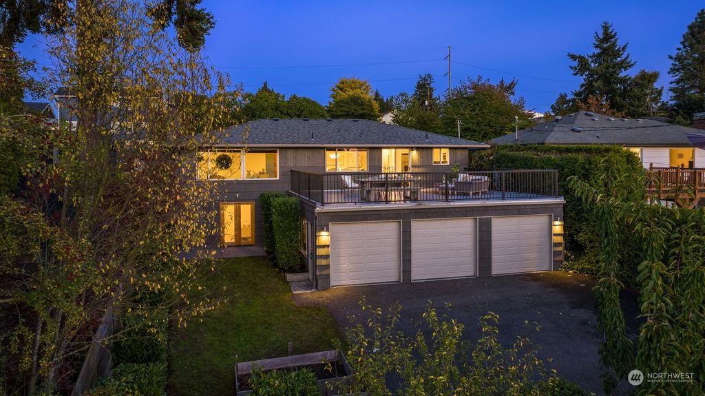 Photo of 8815 22nd Avenue SW, Seattle, WA 98106 (MLS # 2170308)