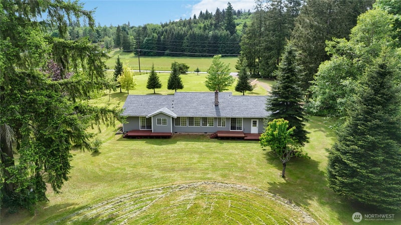 1607 Winlock Vader Road