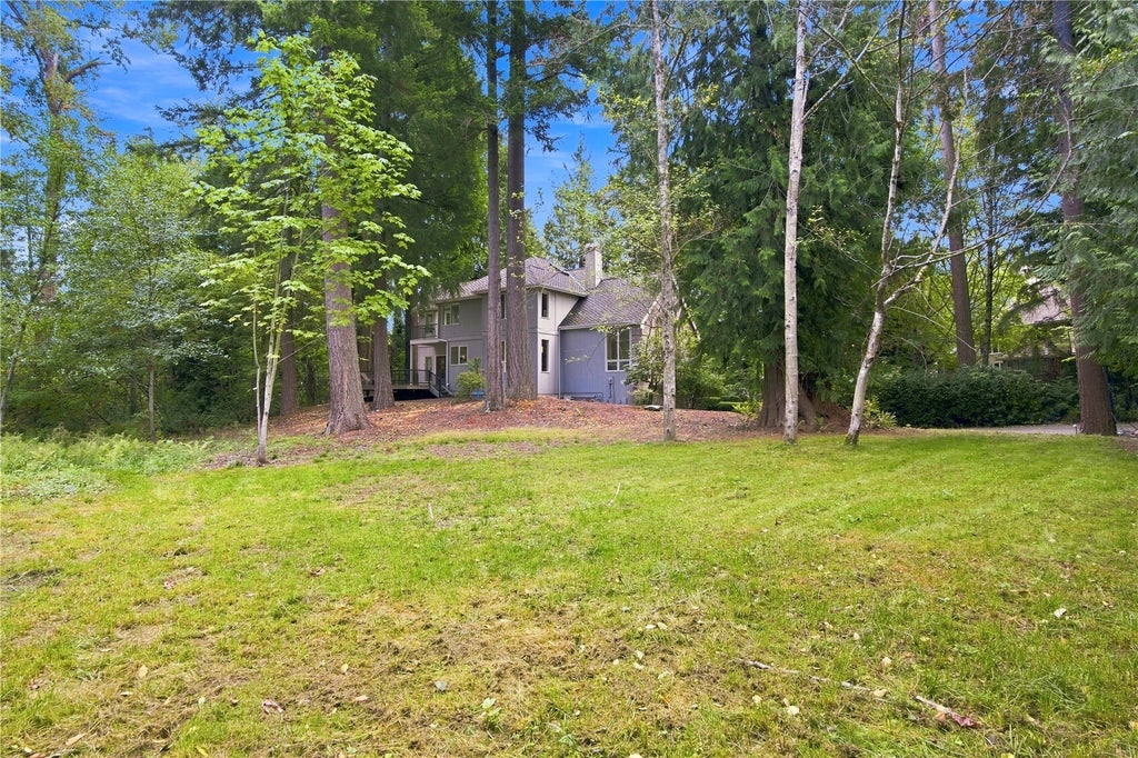 Photo of 4856 167th Avenue SE, Bellevue, WA 98006 (MLS # 2595540)