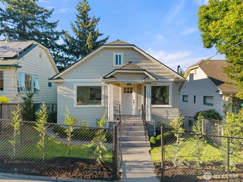 Photo of 4236 S Findlay Street, Seattle, WA 98118 (MLS # 2575739)