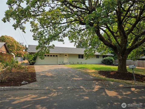 Photo of 1113 Manzanita Way, Vancouver, WA 98661 (MLS # 2563888)