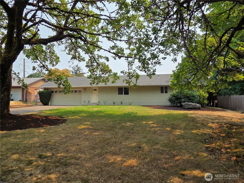 1113 Manzanita Way