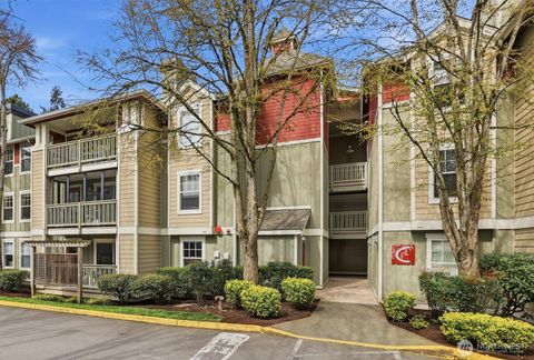 Photo of 7711 NE 175th Street #C103, Kenmore, WA 98028 (MLS # 2499766)