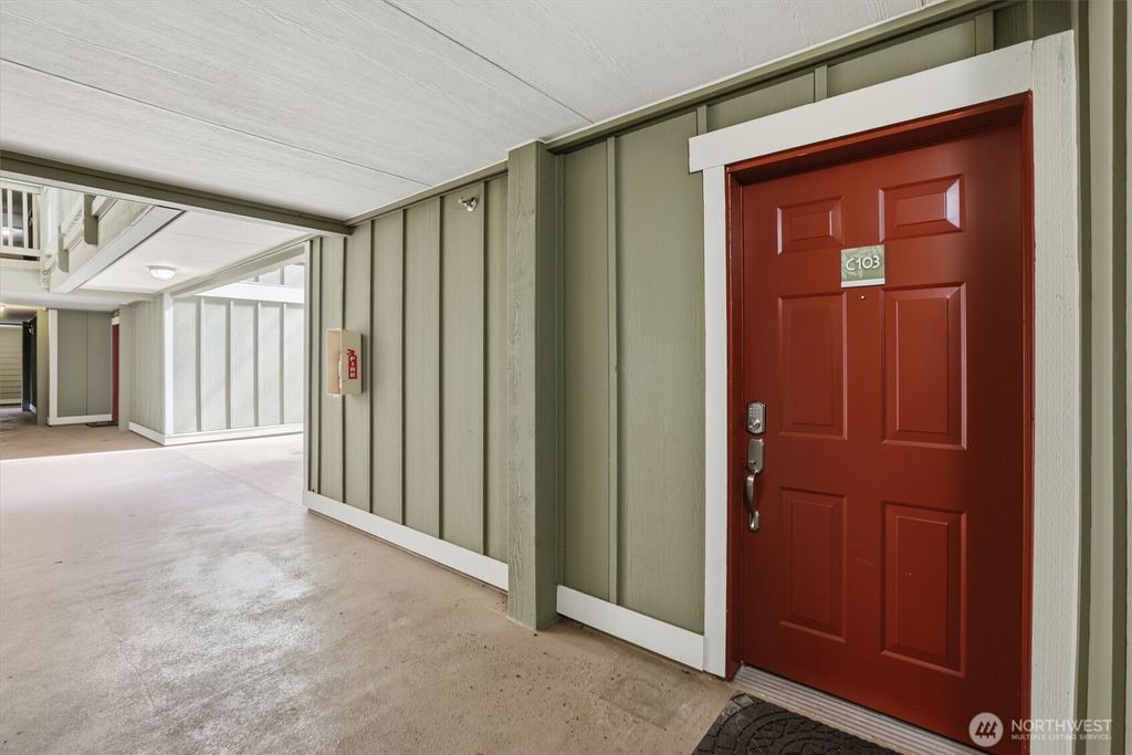 Photo of 7711 NE 175th Street #C103, Kenmore, WA 98028 (MLS # 2499766)