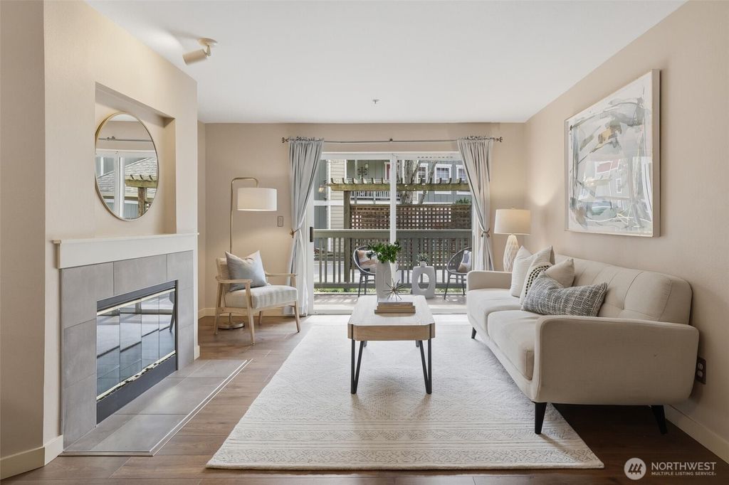 Photo of 7711 NE 175th Street #C103, Kenmore, WA 98028 (MLS # 2499766)