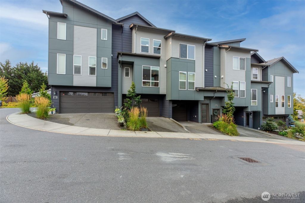 Photo of 15113 40th Avenue W #B2, Lynnwood, WA 98087 (MLS # 2428001)