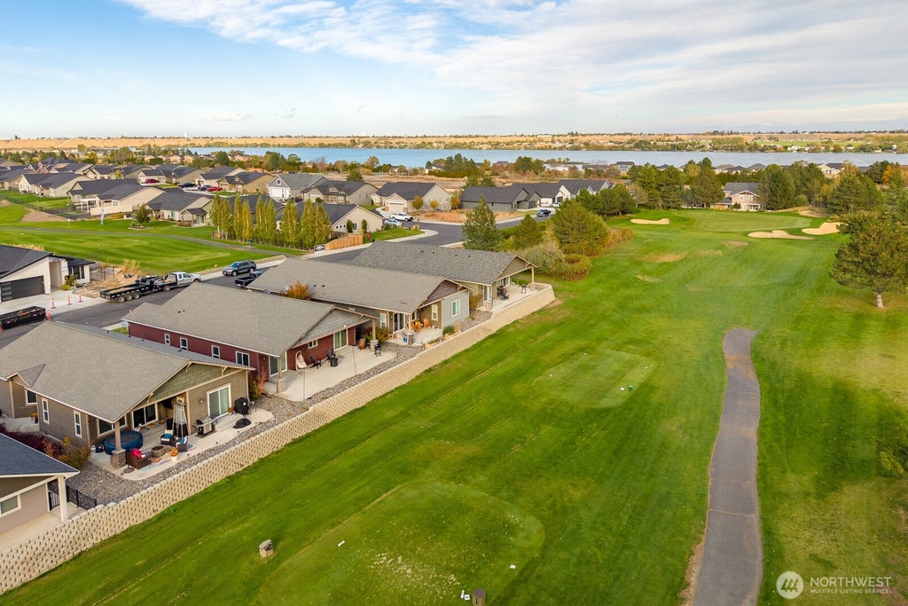 Photo of 6097 Murray Way WAY, Moses Lake, WA 98837 (MLS # 2594261)