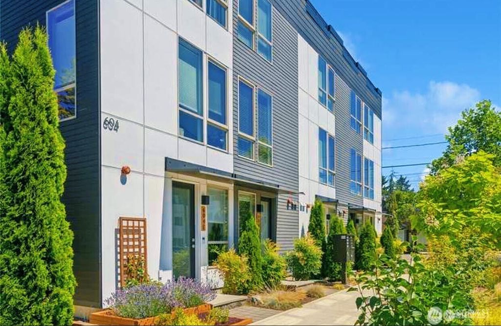 Photo of 604 NW 77th Street #D, Seattle, WA 98117 (MLS # 2444589)