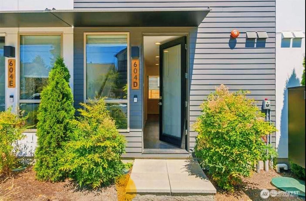 Photo of 604 NW 77th Street #D, Seattle, WA 98117 (MLS # 2444589)