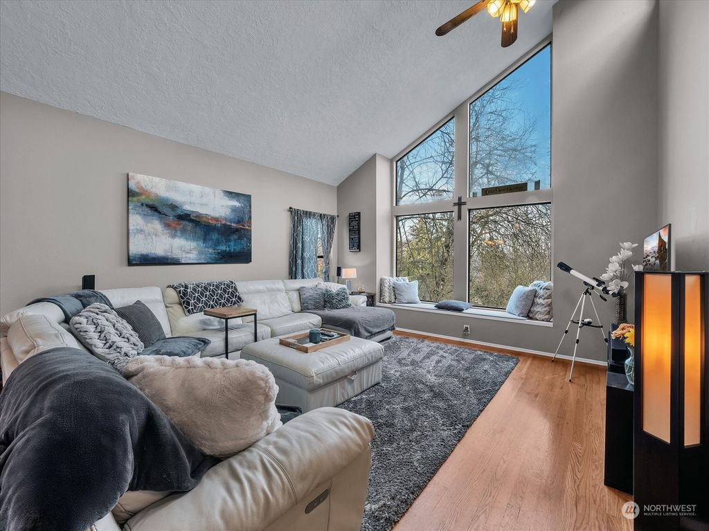 Photo of 14141 57th Avenue S, Tukwila, WA 98168 (MLS # 2315454)