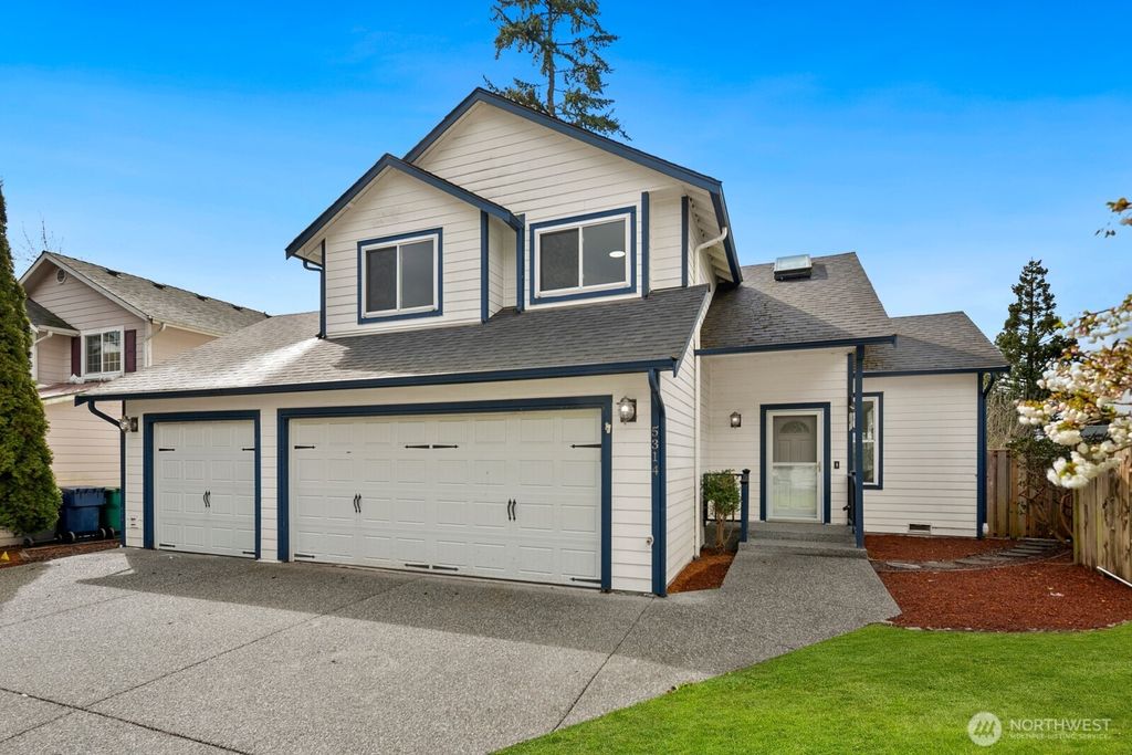 Photo of 5314 64th Avenue NE, Marysville, WA 98270 (MLS # 2503670)