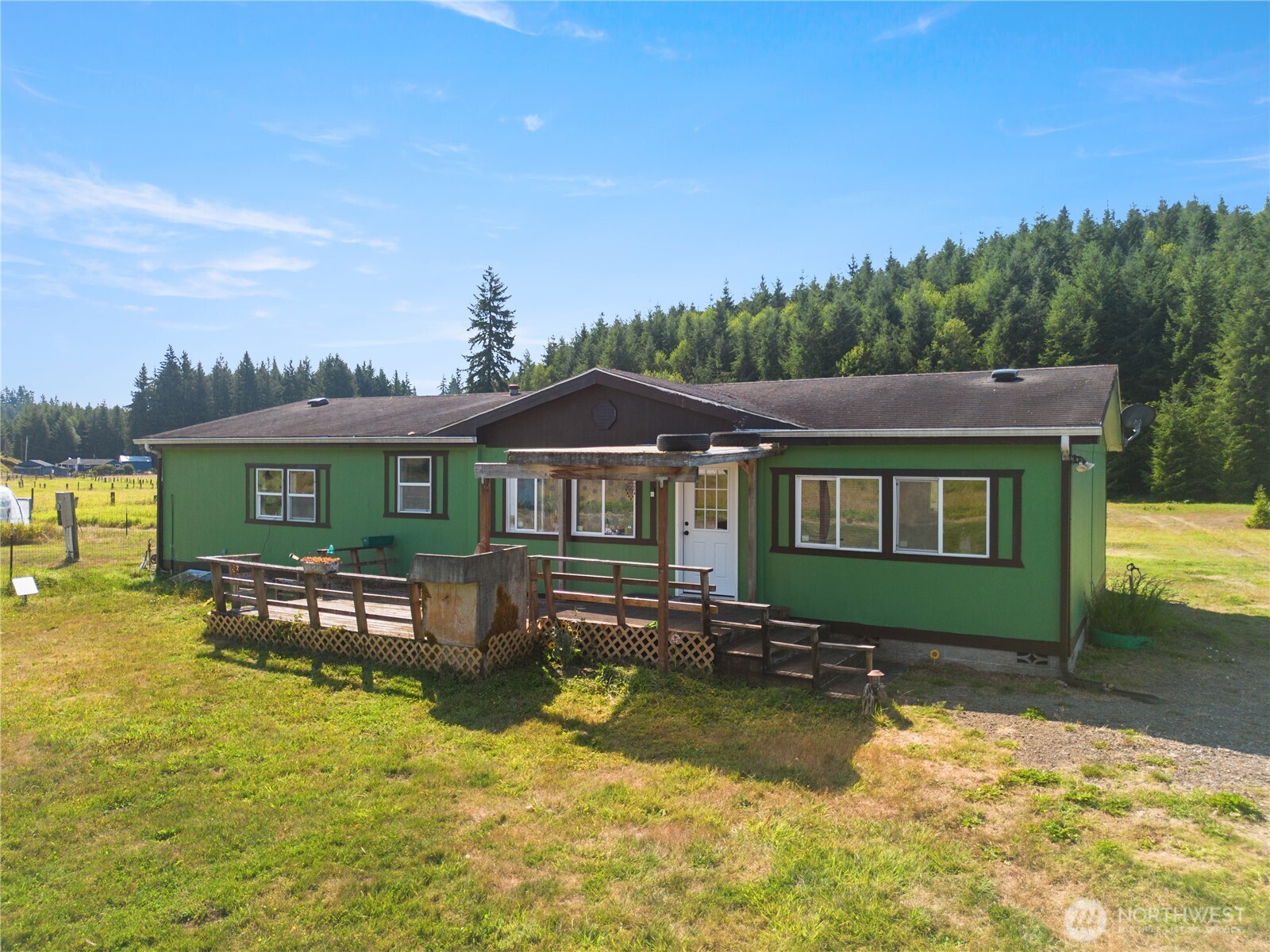 1023 W Beeville Loop Road