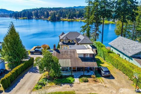 Photo of 1259 Northlake Way NW, Bremerton, WA 98312 (MLS # 2486311)