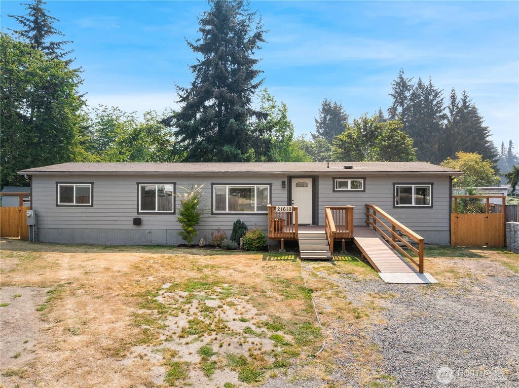 Photo of 21610 145th Street E, Bonney Lake, WA 98391 (MLS # 2564724)