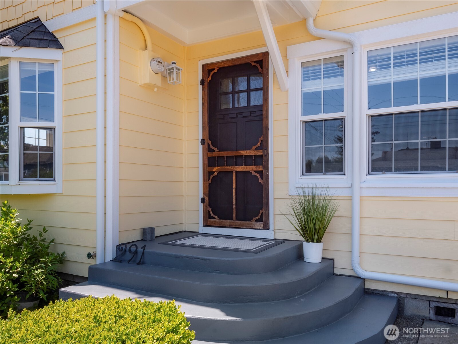 291 S Cedar Street