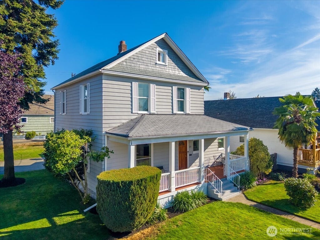 Photo of 3121 N 8th Street, Tacoma, WA 98406 (MLS # 2580769)