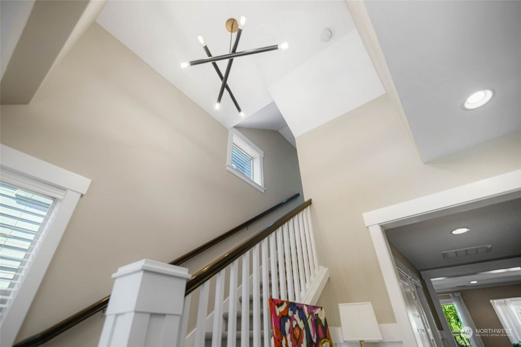 Photo of 8428 NE 123rd Place, Kirkland, WA 98034 (MLS # 2237699)