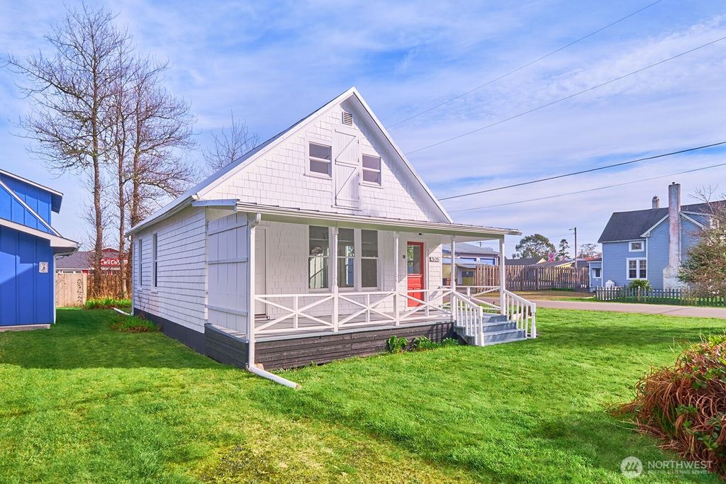 Photo of 4302 L Place, Seaview, WA 98644 (MLS # 2482640)