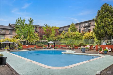 1425 S Puget Drive Unit H2, Renton, WA 98055 - MLS#: 2368187