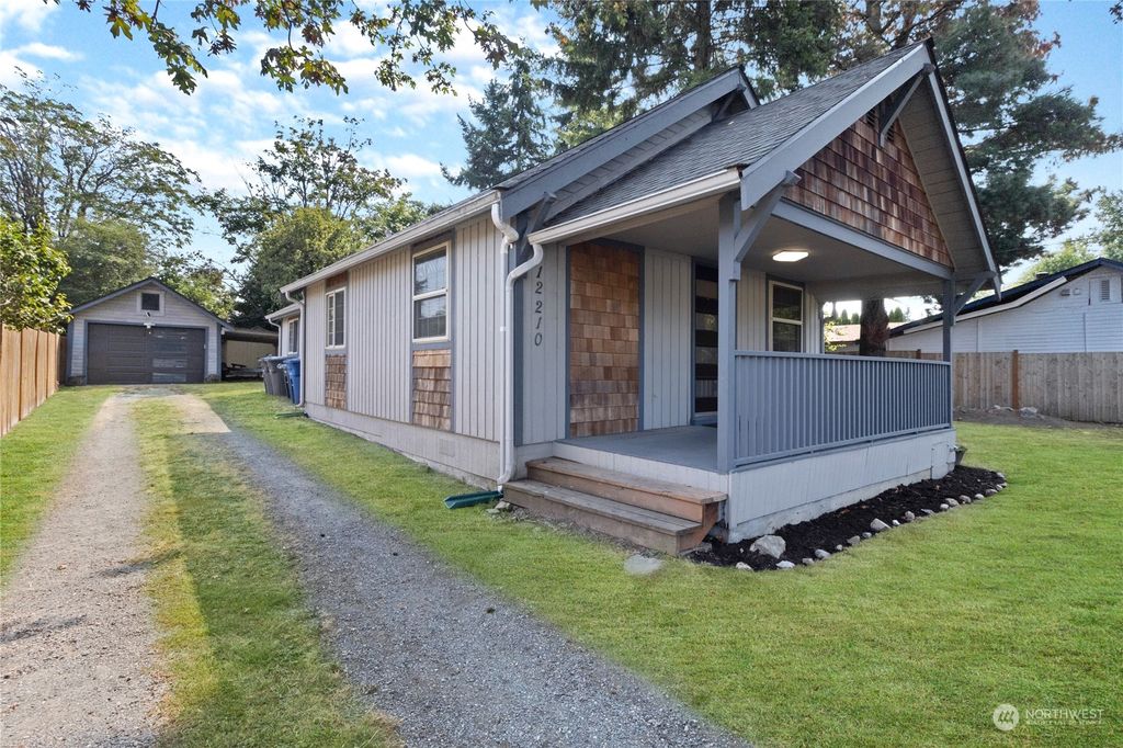 Photo of 12210 Roseberg Avenue S, Burien, WA 98168 (MLS # 2150591)