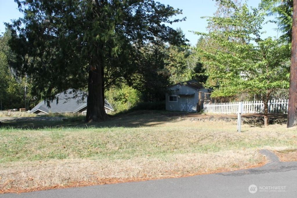 Photo of 2418 Crestridge Drive NW, Olympia, WA 98502 (MLS # 2522024)