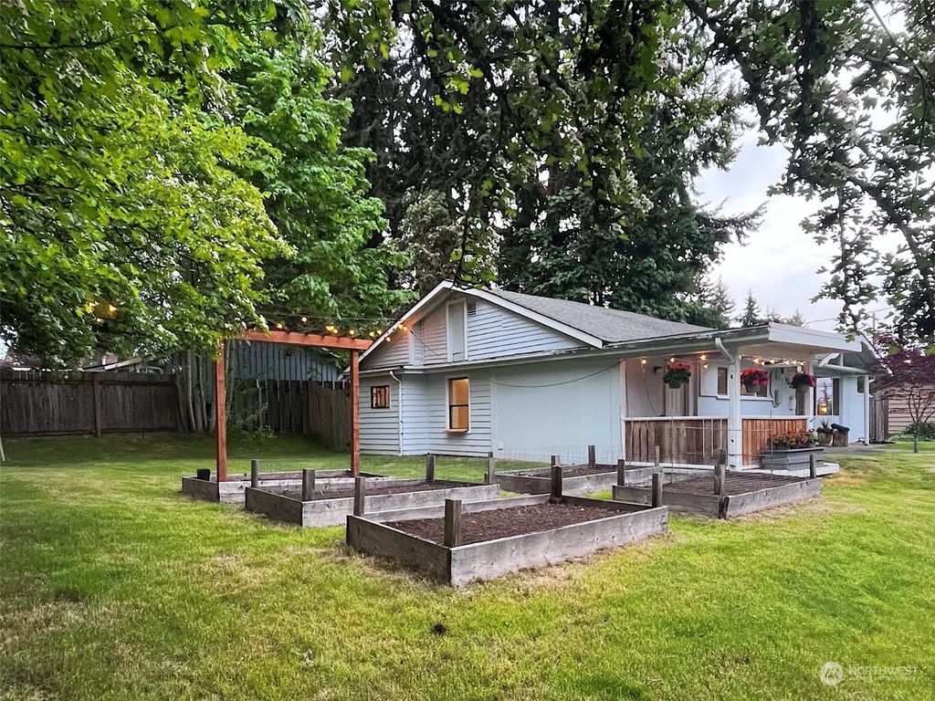 Photo of 5605 227th Street SW, Mountlake Terrace, WA 98043 (MLS # 2072441)