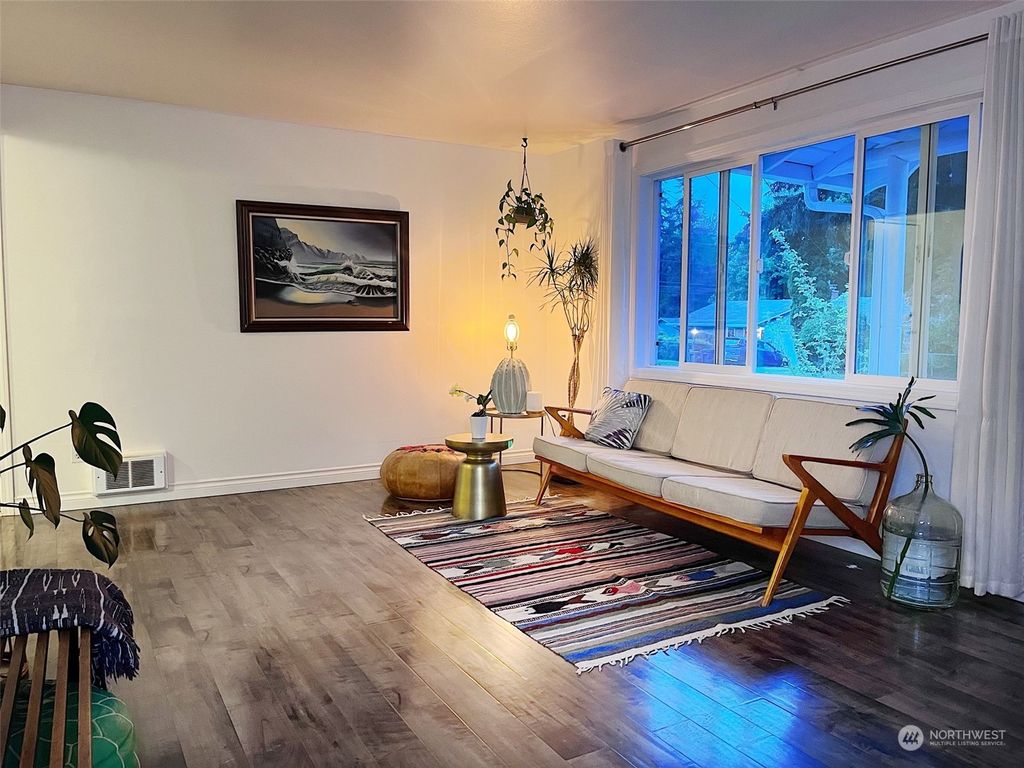 Photo of 5605 227th Street SW, Mountlake Terrace, WA 98043 (MLS # 2072441)