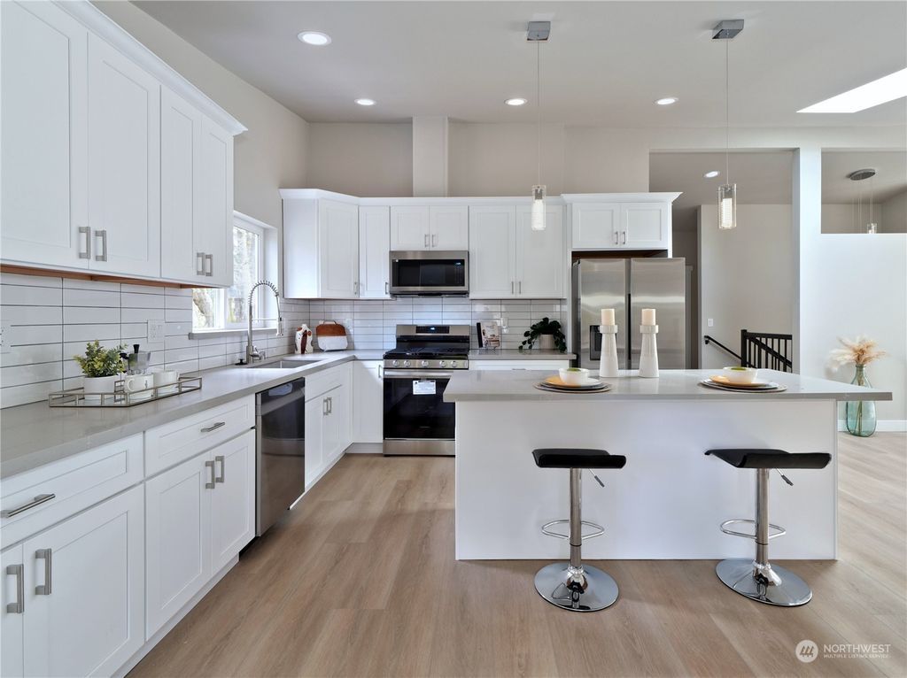listing image 9363100968666802964