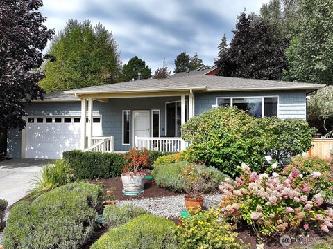 Photo of 5674 Lenz Place, Langley, WA 98260 (MLS # 2552209)